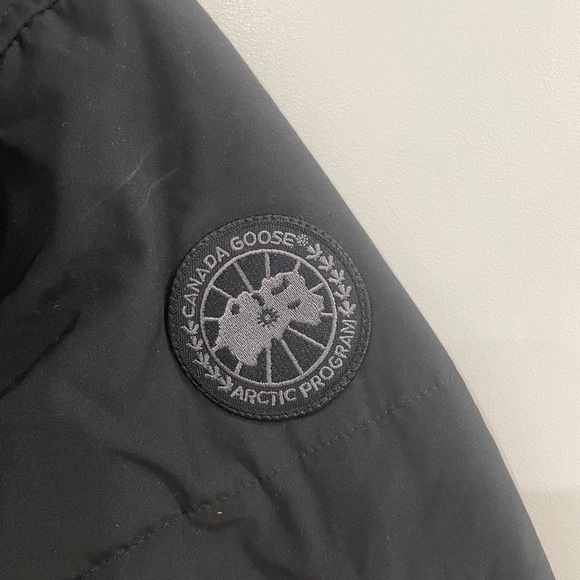 Canada Goose Aldridge Parka - Picture 3 of 16